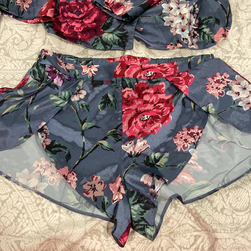 Victoria secrets - Picture 2 of 3